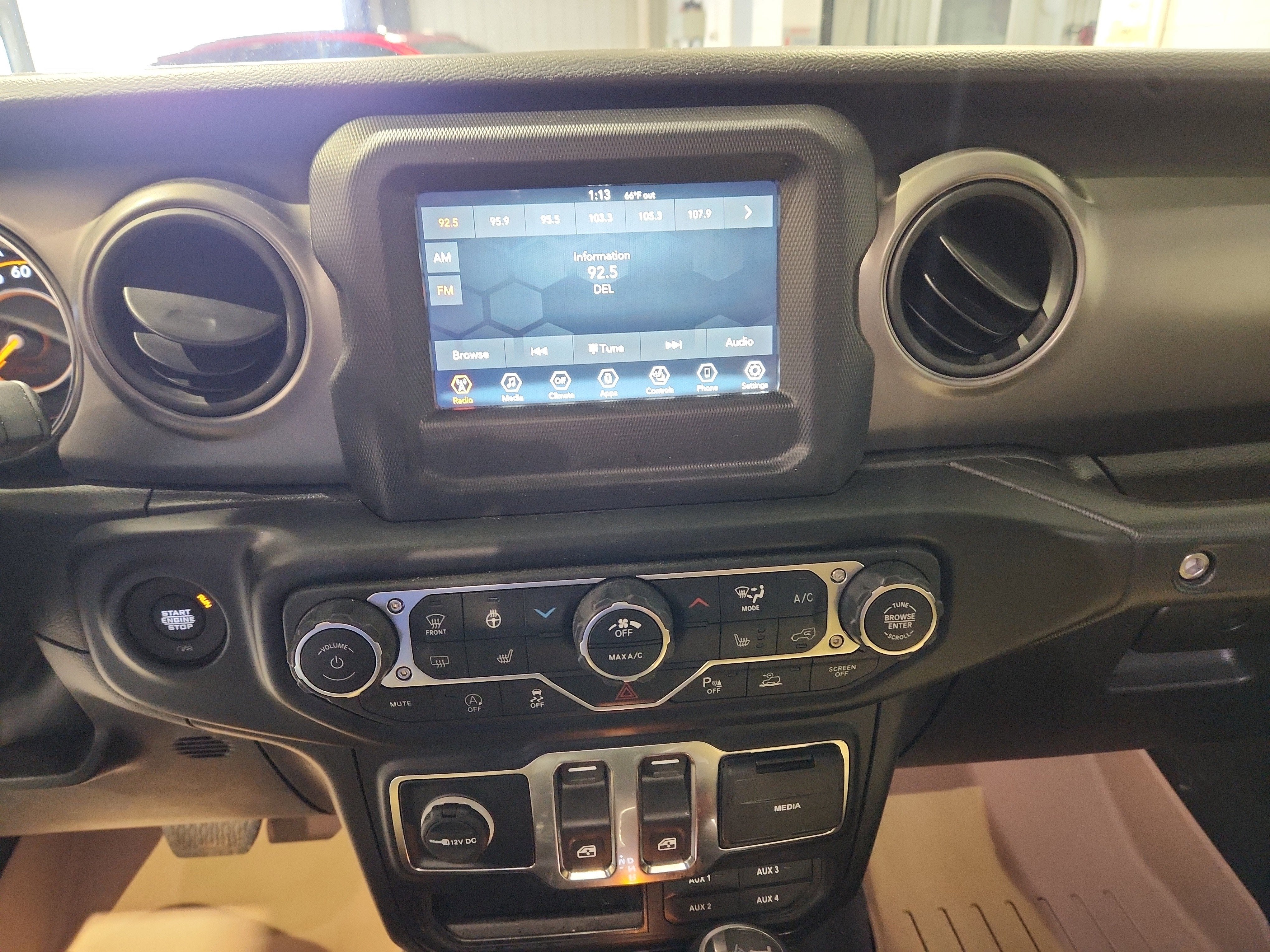 2022 Jeep Wrangler Sport S