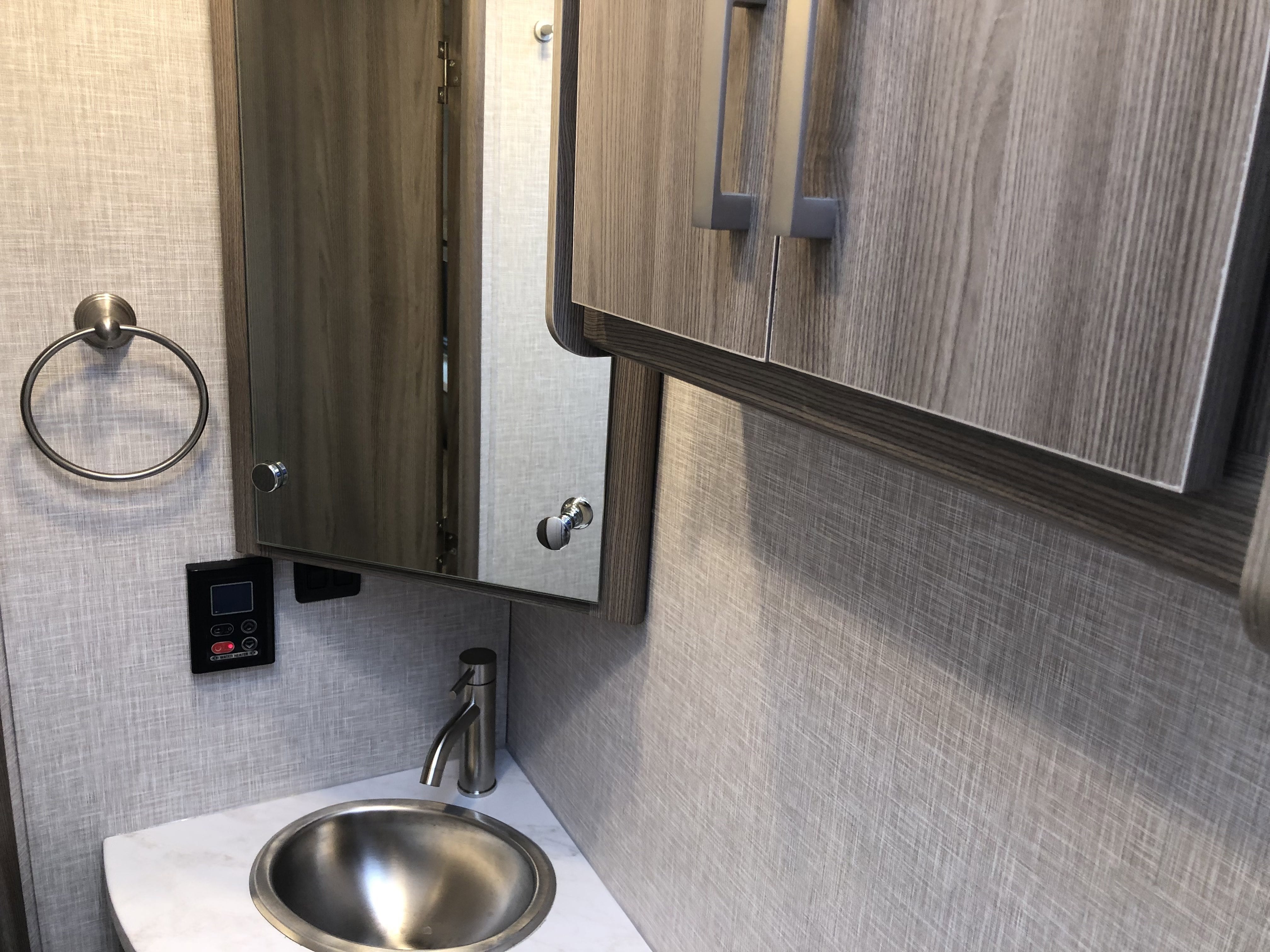 2024 Ford Transit Cutaway Base