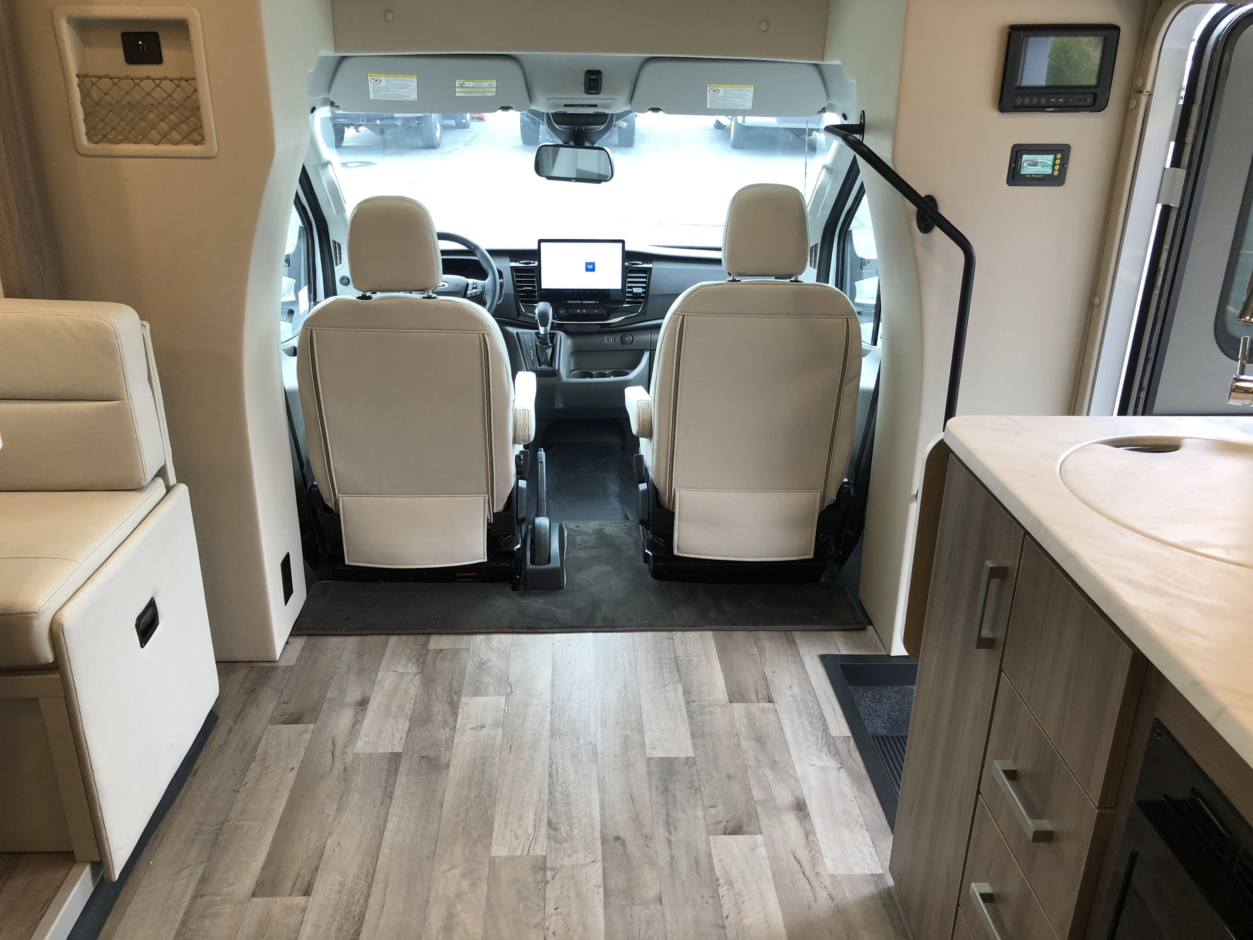 2024 Ford Transit Cutaway Base