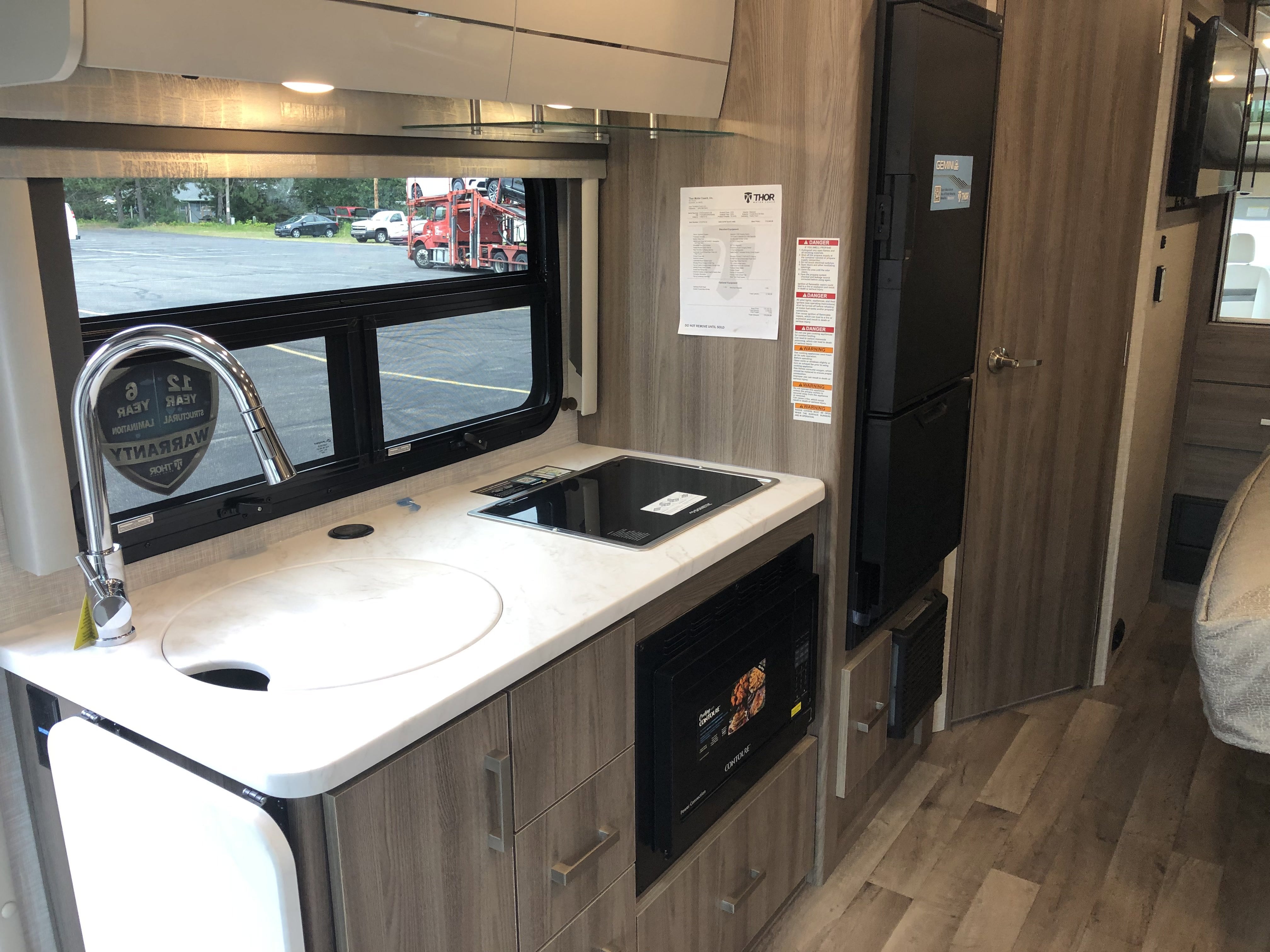 2024 Ford Transit Cutaway Base