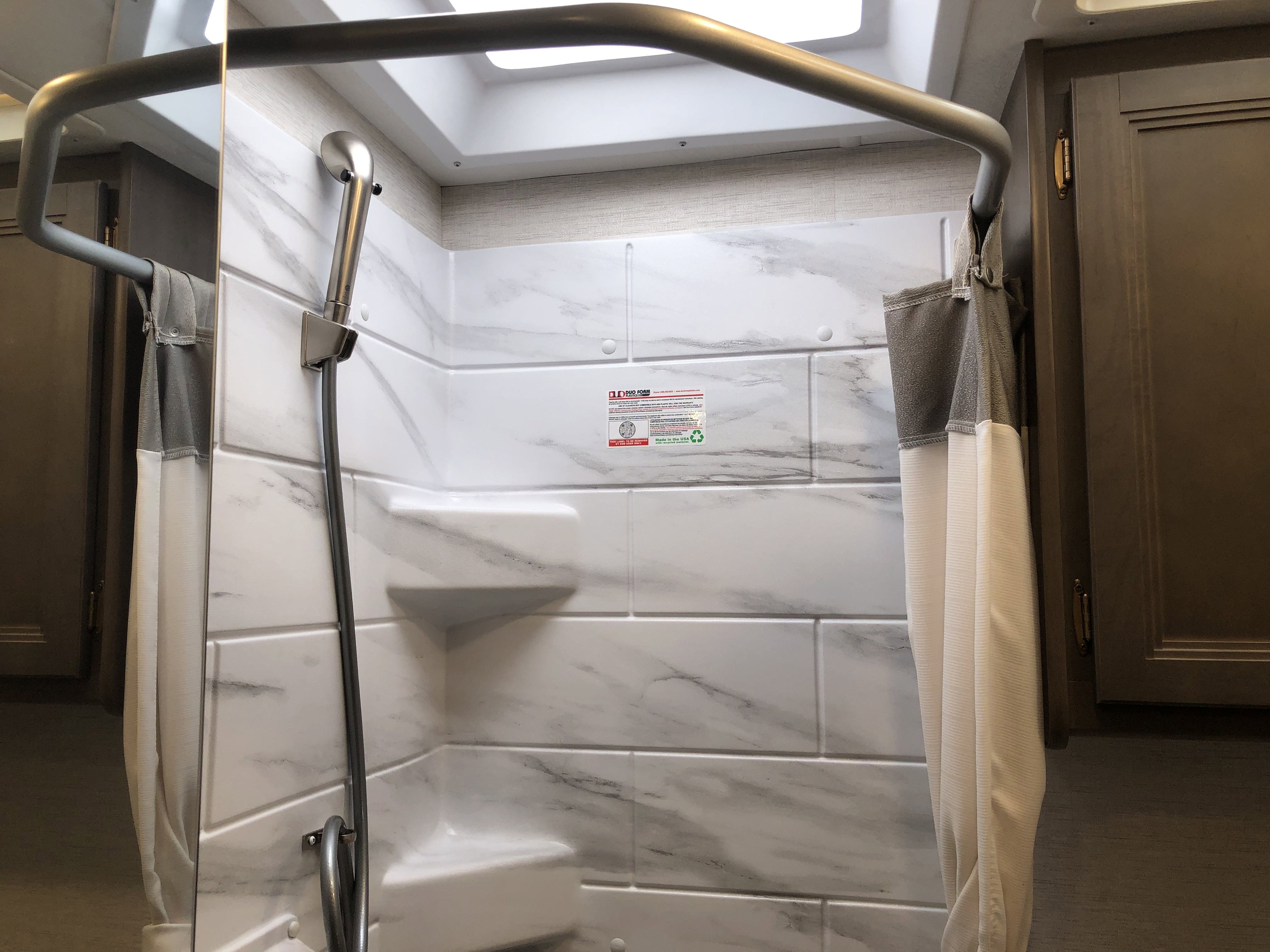 2024 Ford E-Series Cutaway Base