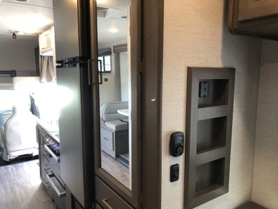 2024 Ford E-Series Cutaway Base