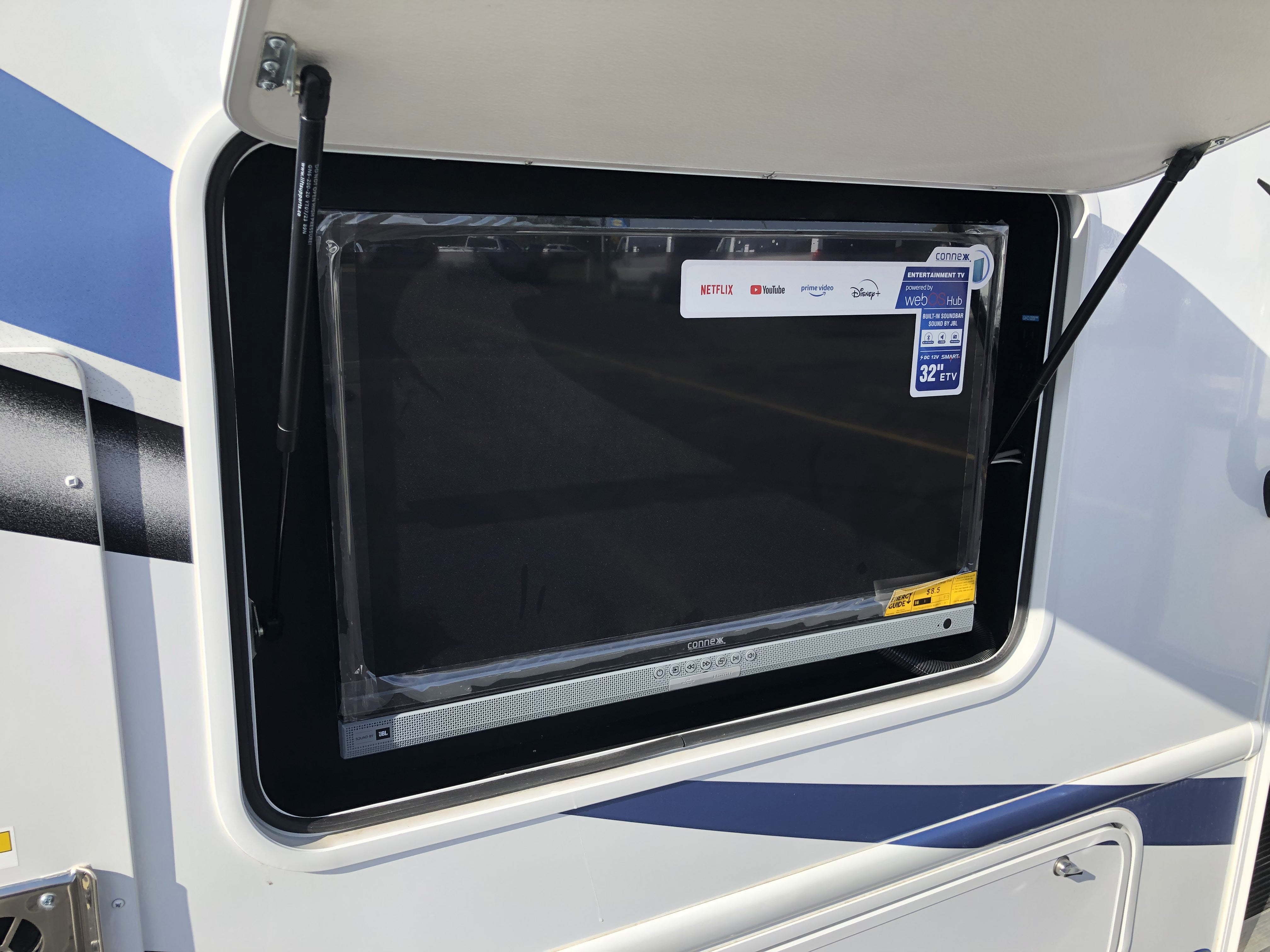 2024 Ford E-Series Cutaway Base