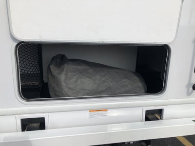 2024 Ford E-Series Cutaway Base