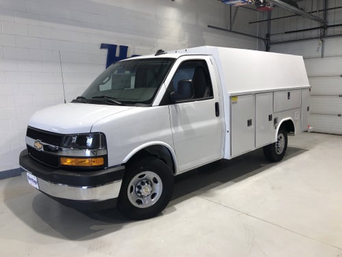 2025 Chevrolet Express Cutaway 3500 1WT