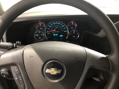 2025 Chevrolet Express Cutaway 3500 1WT
