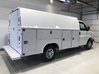 2025 Chevrolet Express Cutaway 3500 1WT