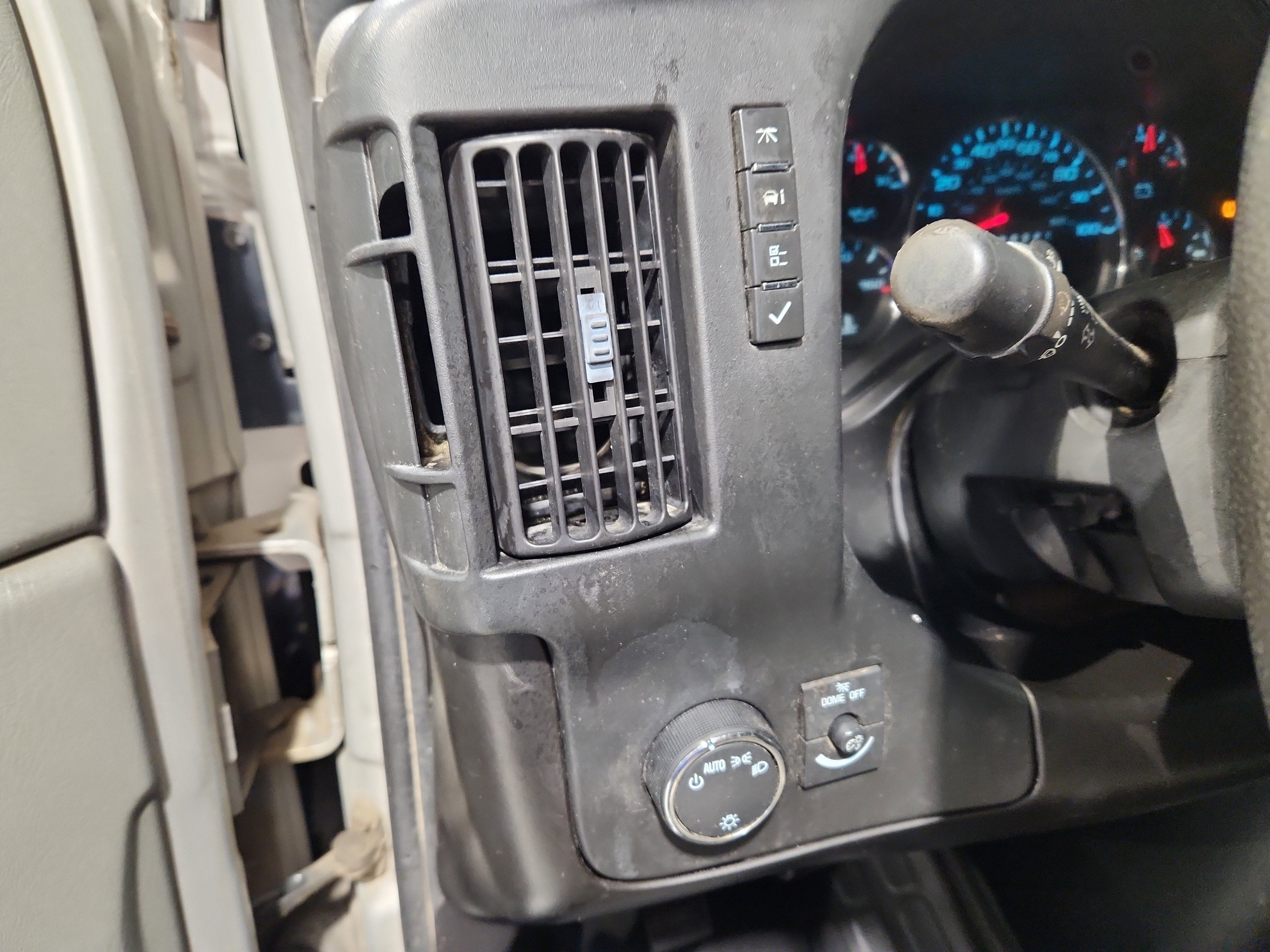 2009 Chevrolet Express Cargo 2500 Base