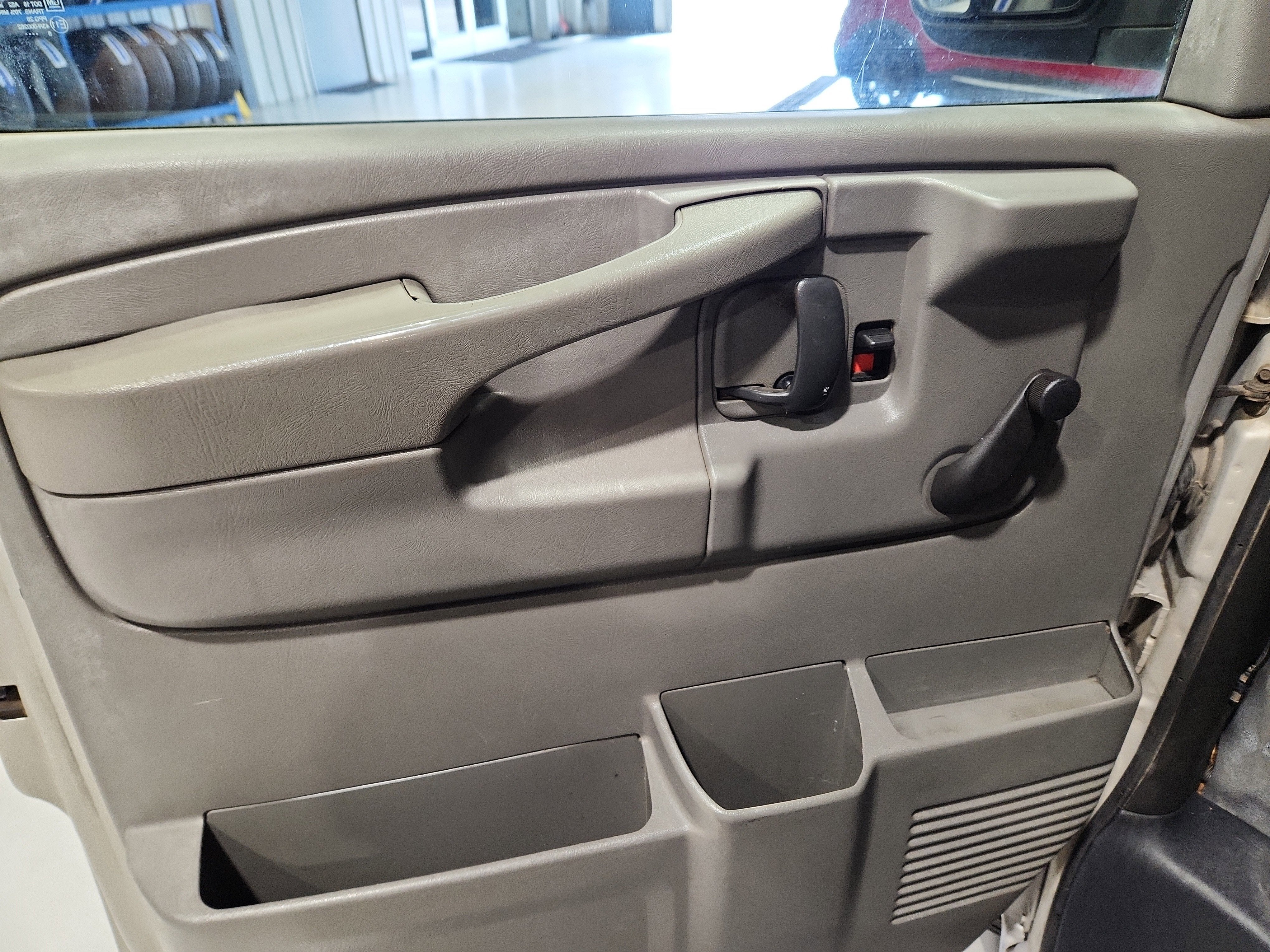 2009 Chevrolet Express Cargo 2500 Base