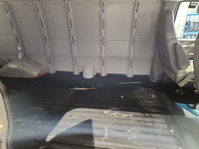 2009 Chevrolet Express Cargo 2500 Base