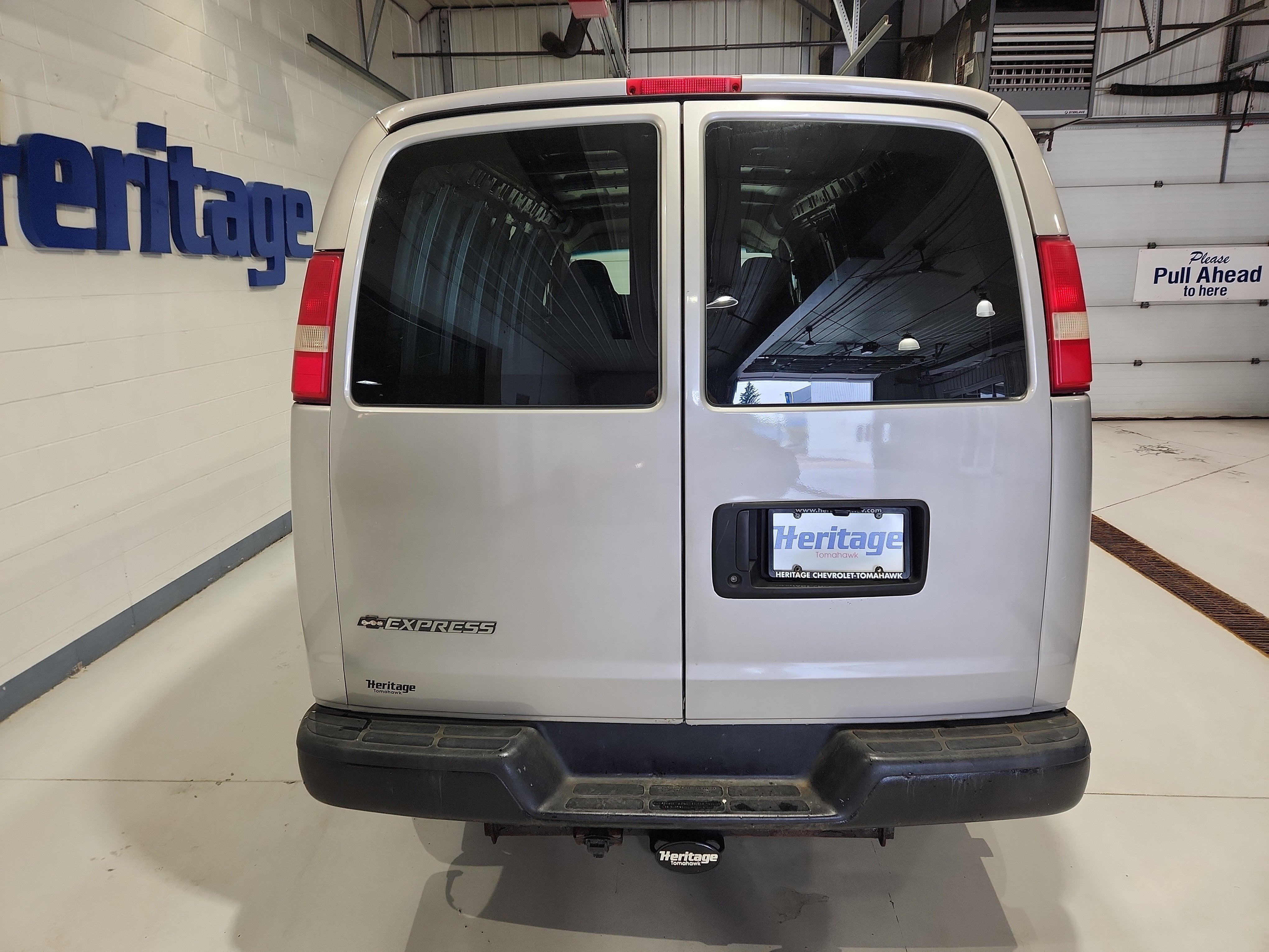 2009 Chevrolet Express Cargo 2500 Base