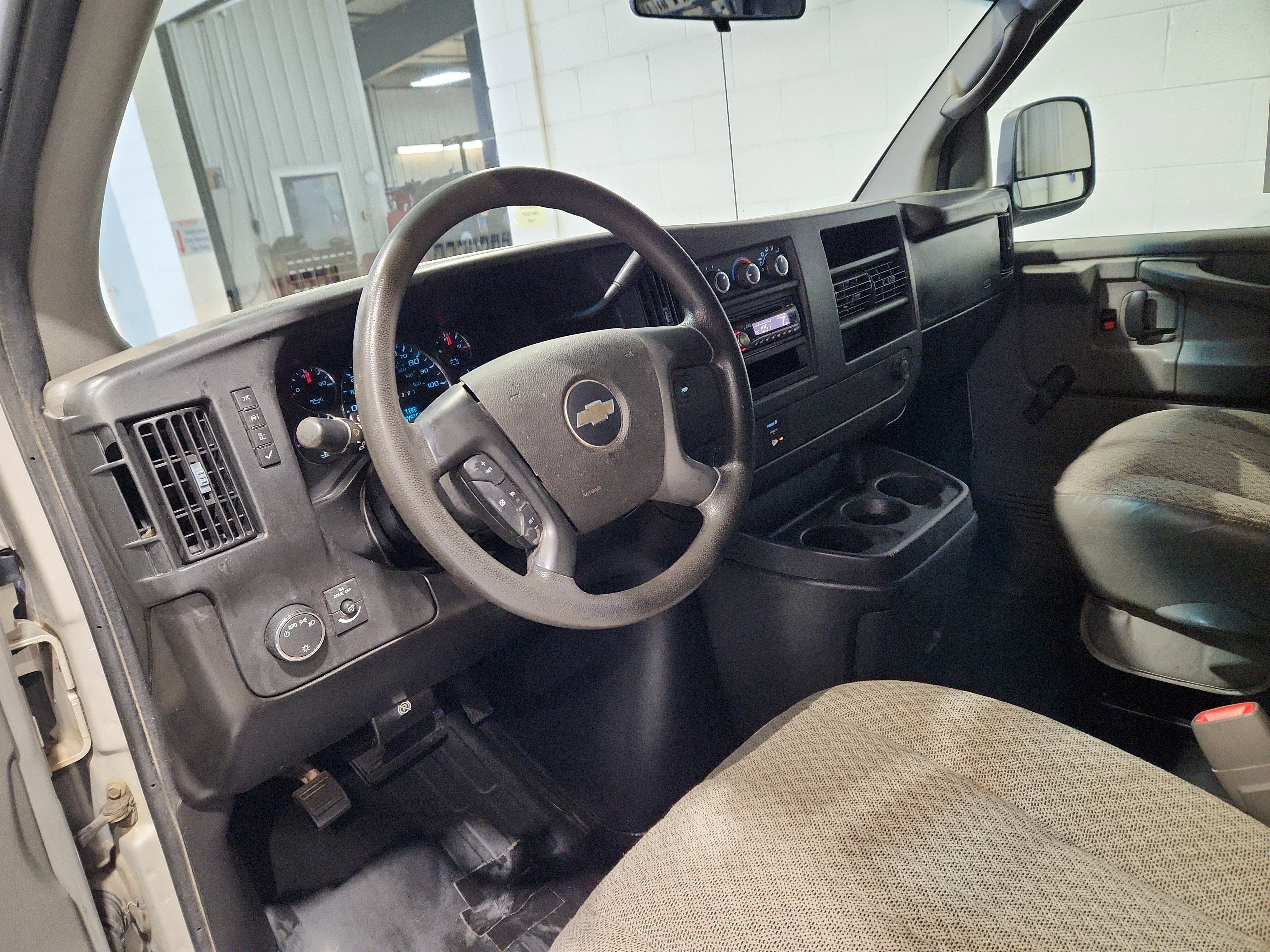 2009 Chevrolet Express Cargo 2500 Base