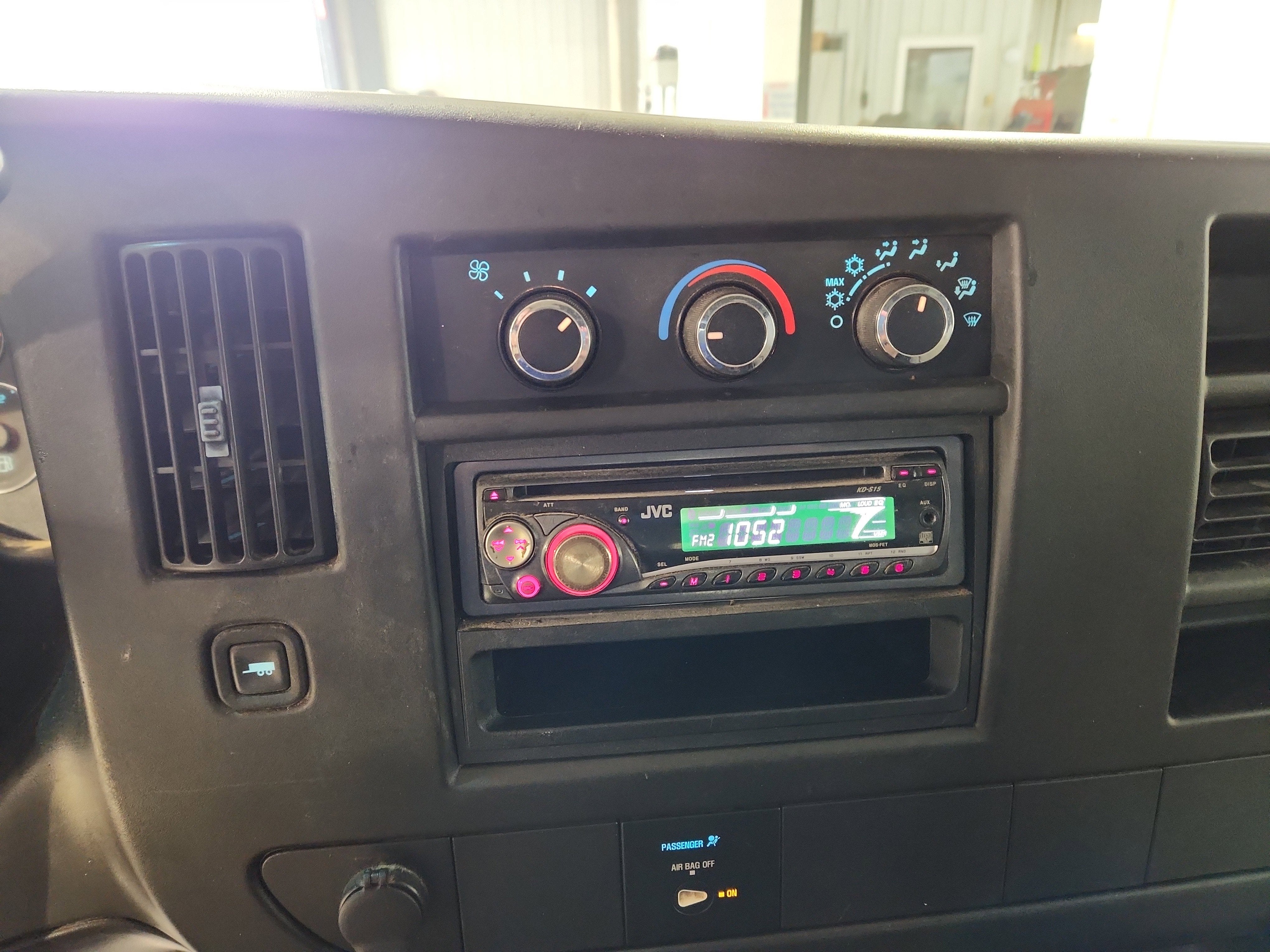 2009 Chevrolet Express Cargo 2500 Base