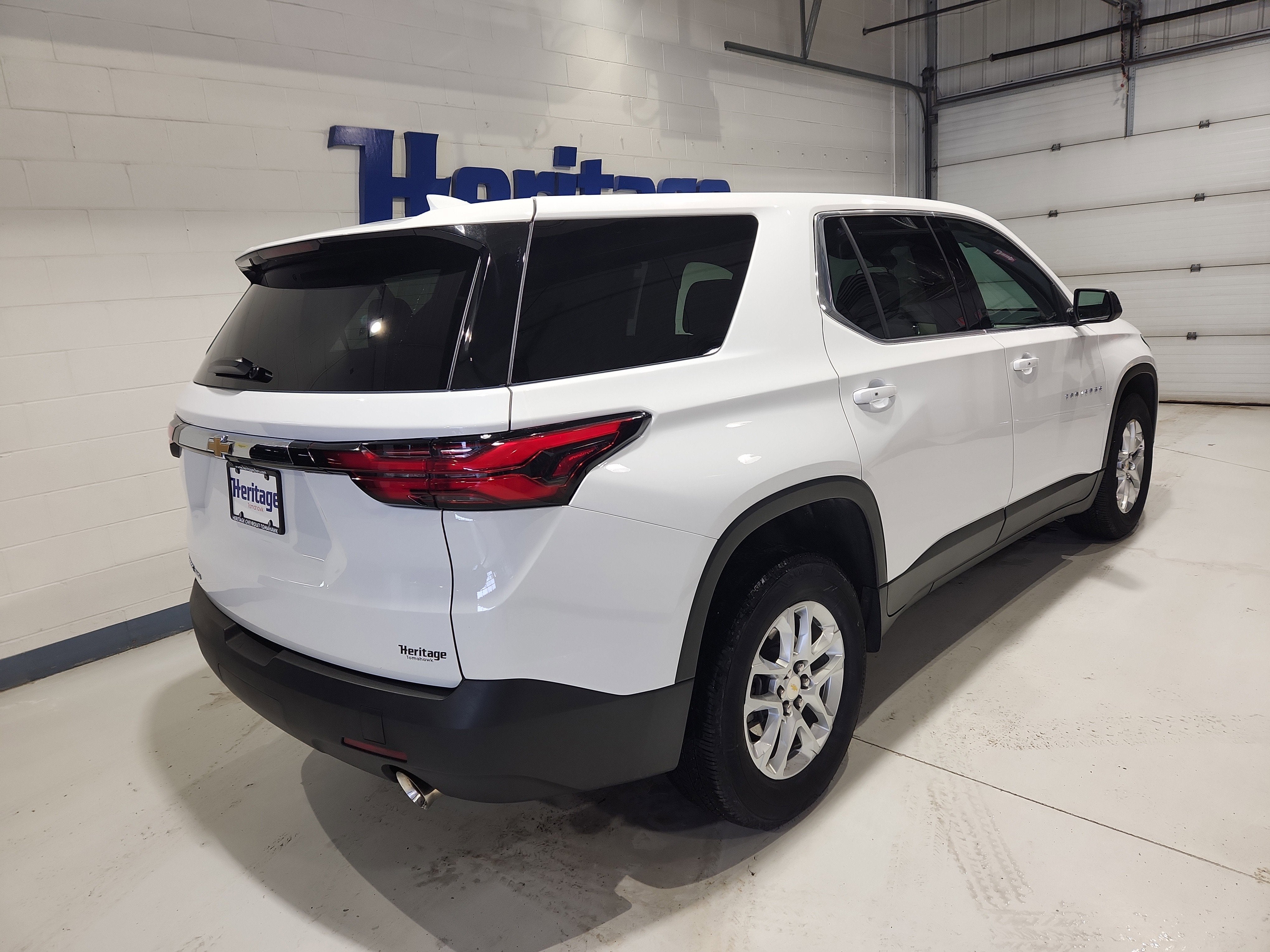 2023 Chevrolet Traverse LS