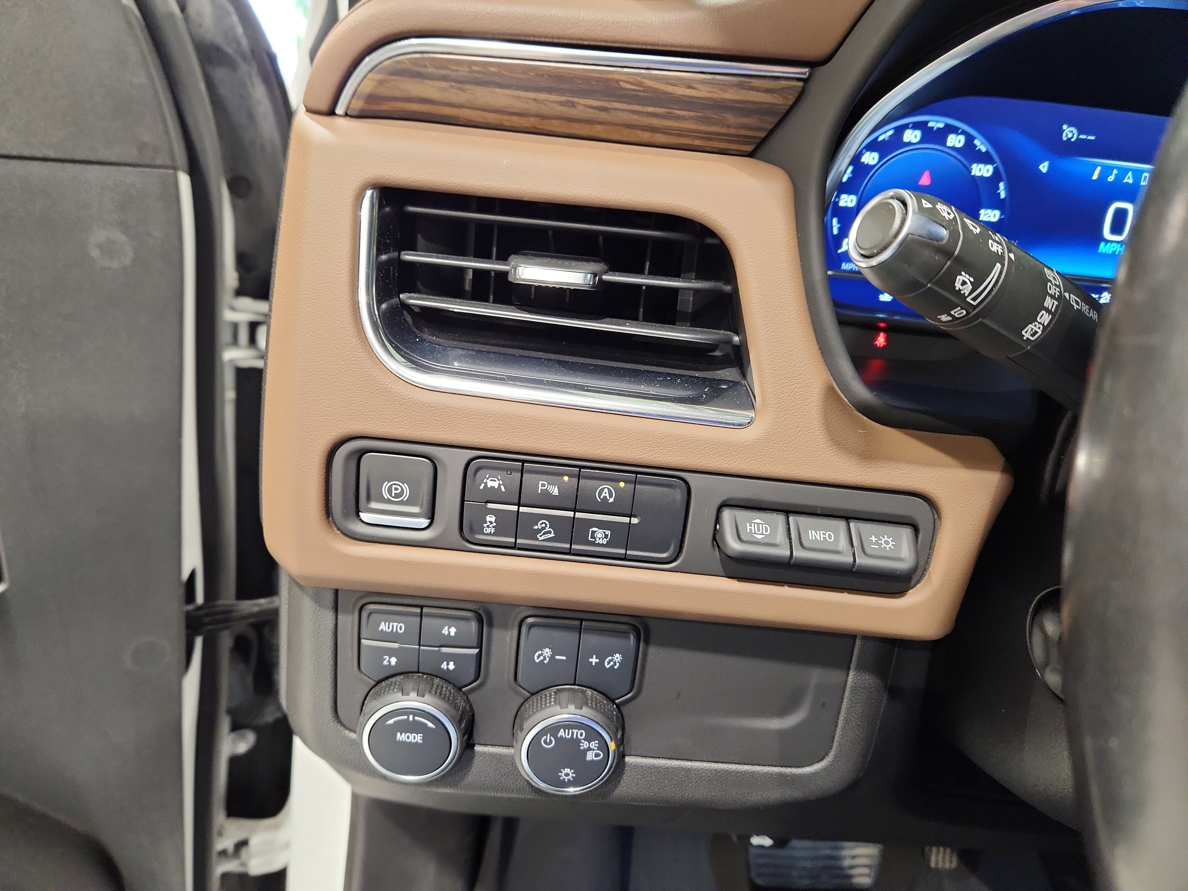 2023 Chevrolet Suburban High Country