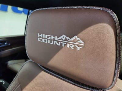 2023 Chevrolet Suburban High Country