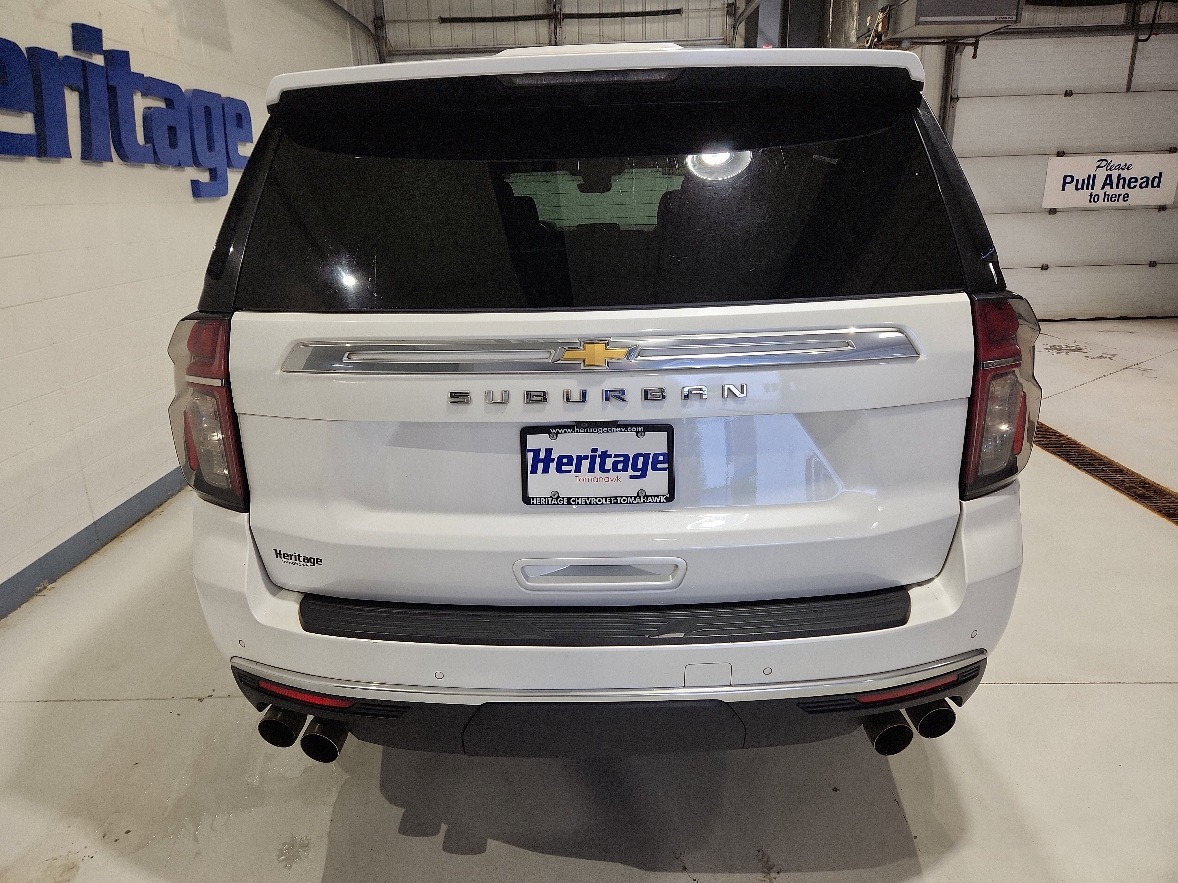 2023 Chevrolet Suburban High Country