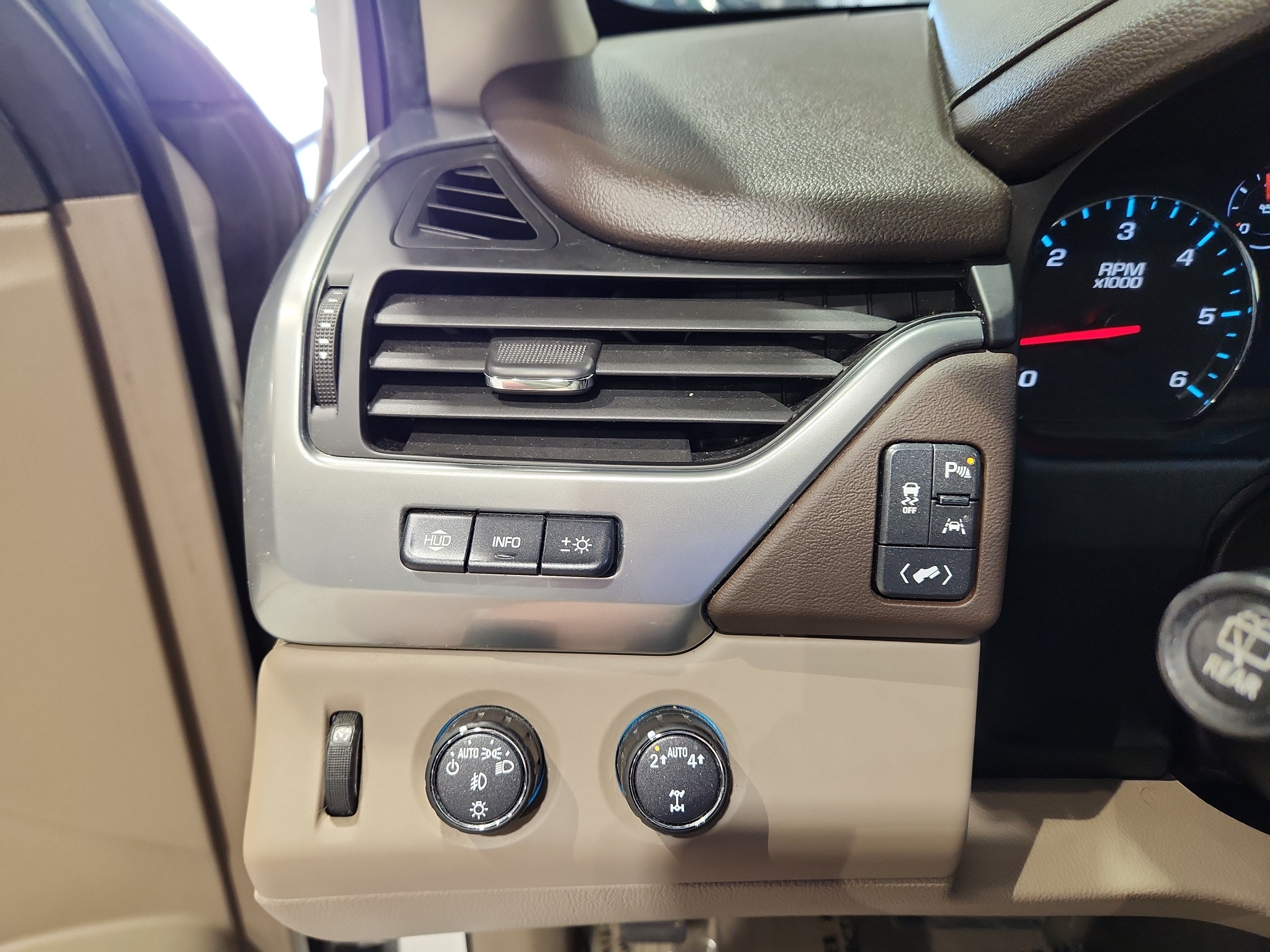 2018 Chevrolet Suburban Premier