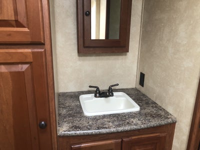 2014 CRUISER RV RAD M-26 KISL Base