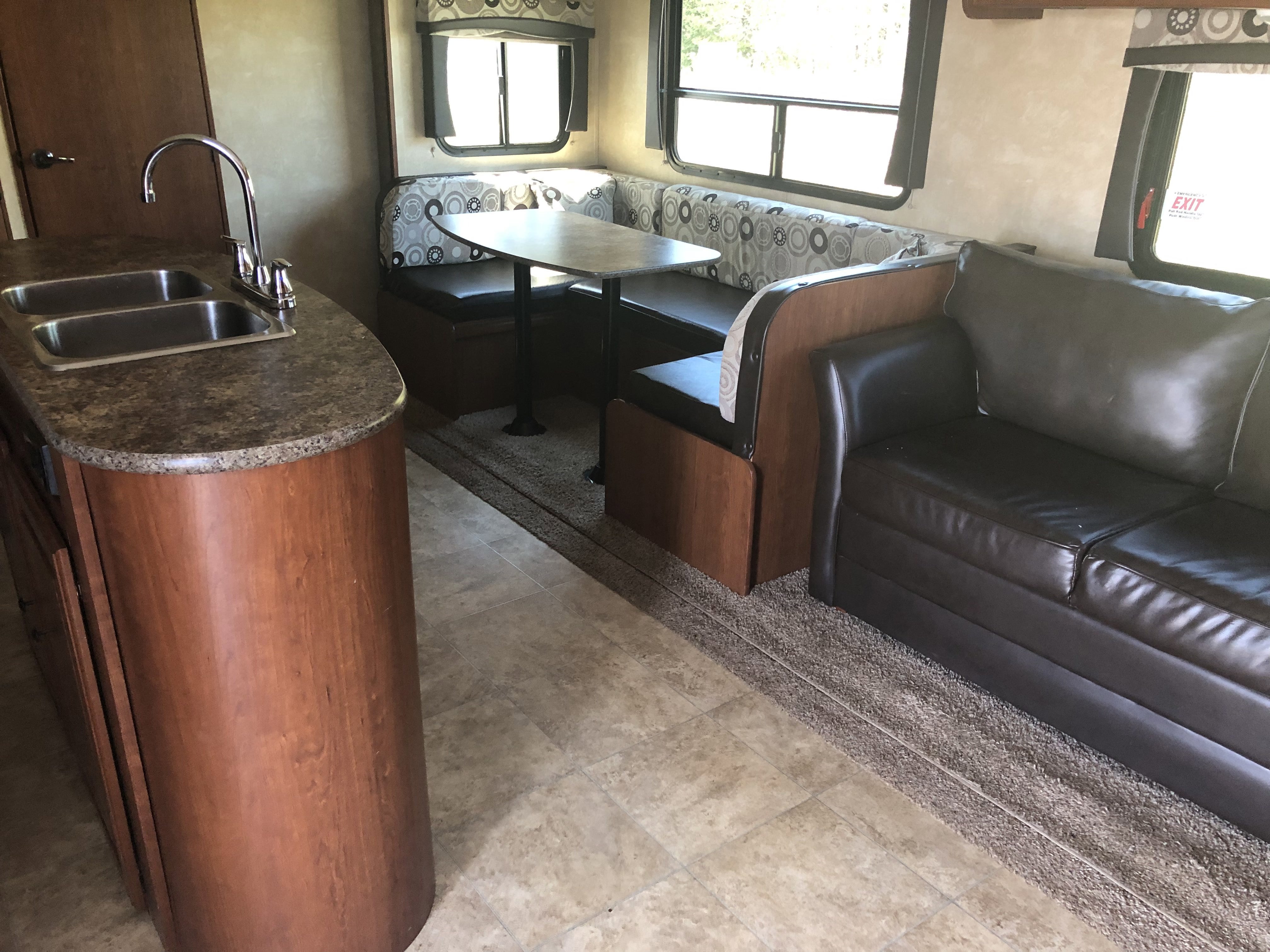 2014 CRUISER RV RAD M-26 KISL Base