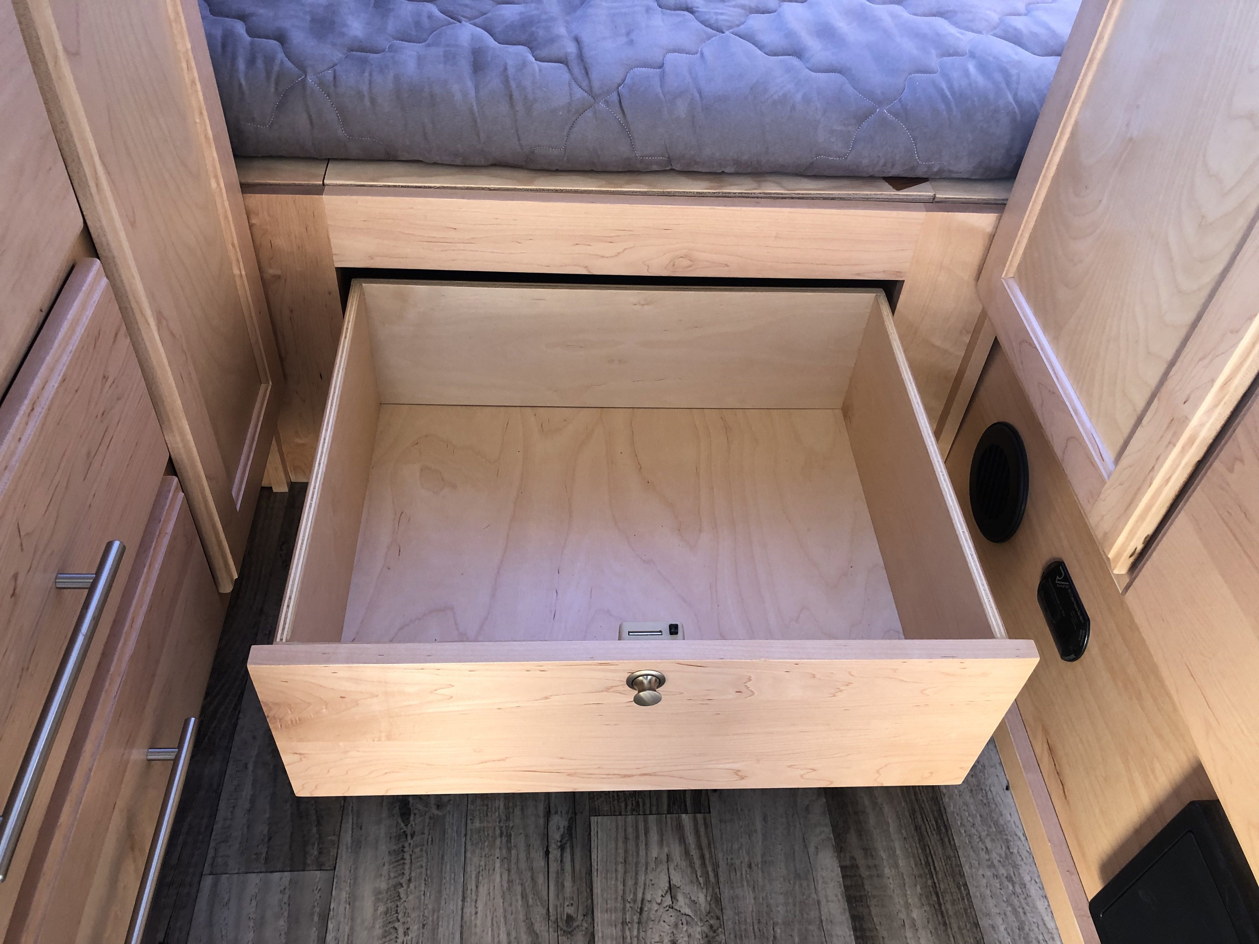 2022 XTREME OUTDOORS LITTLE GUY MAX Base