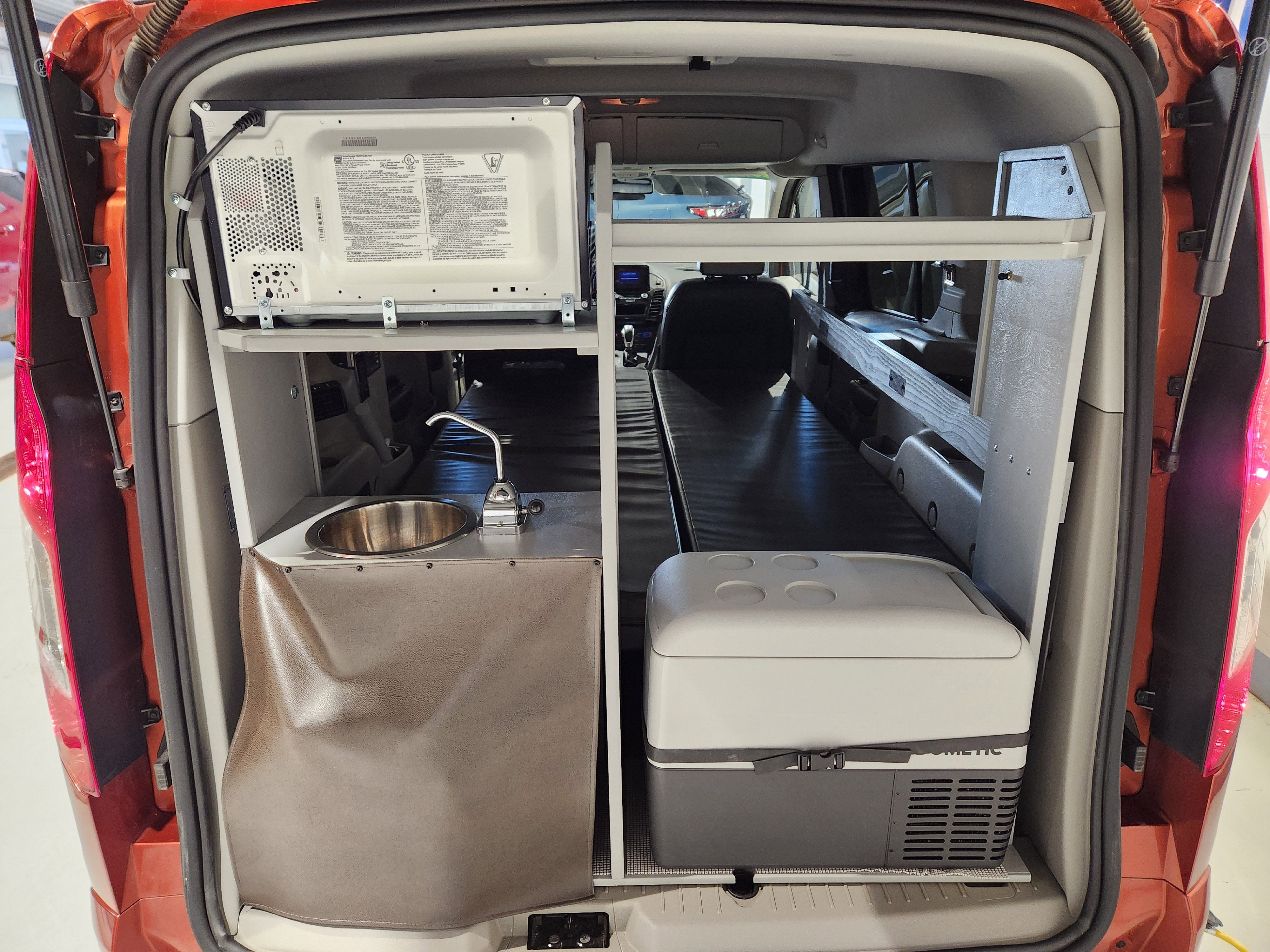 2022 Ford Transit Connect Wagon Titanium