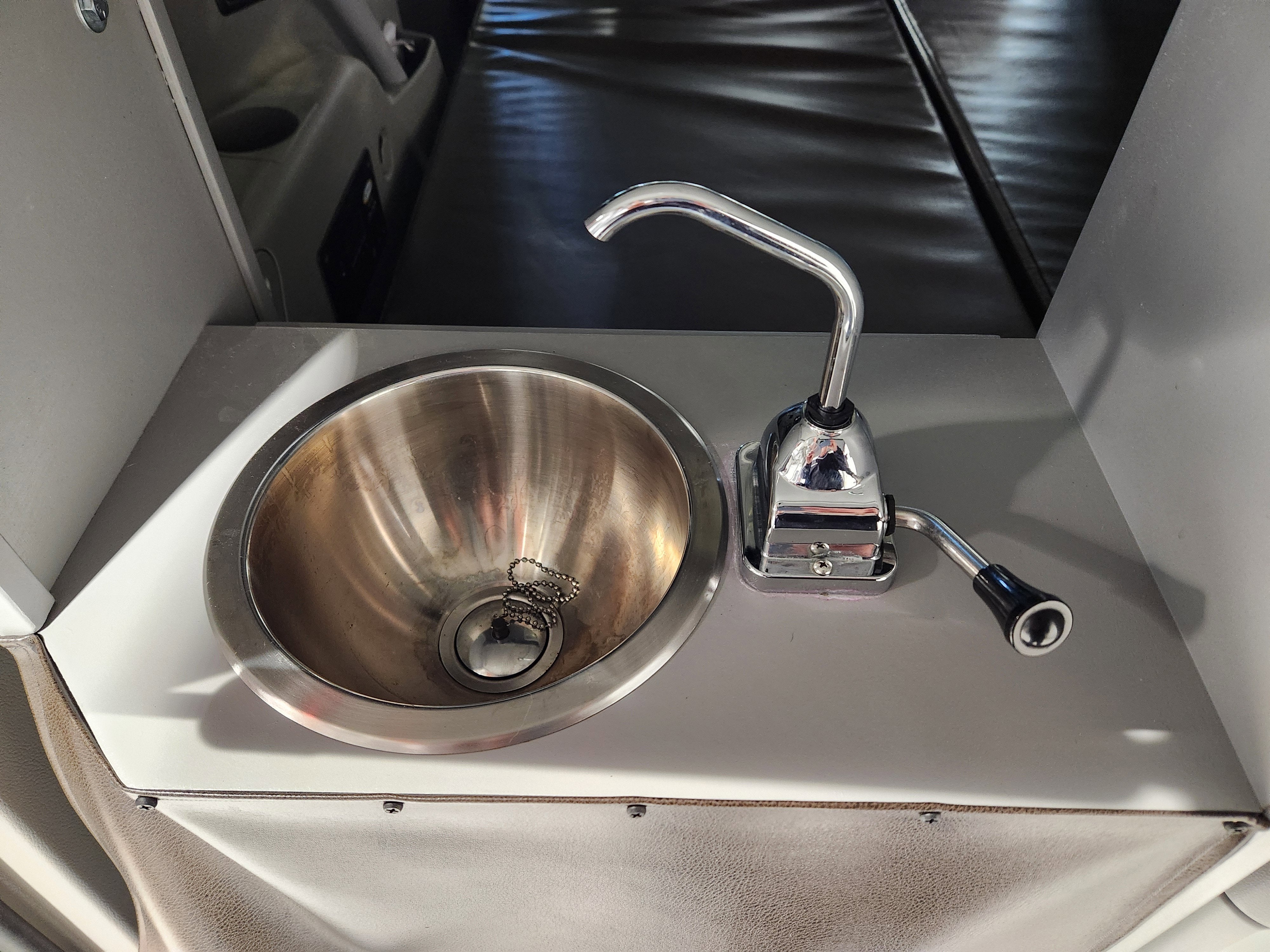 2022 Ford Transit Connect Wagon Titanium