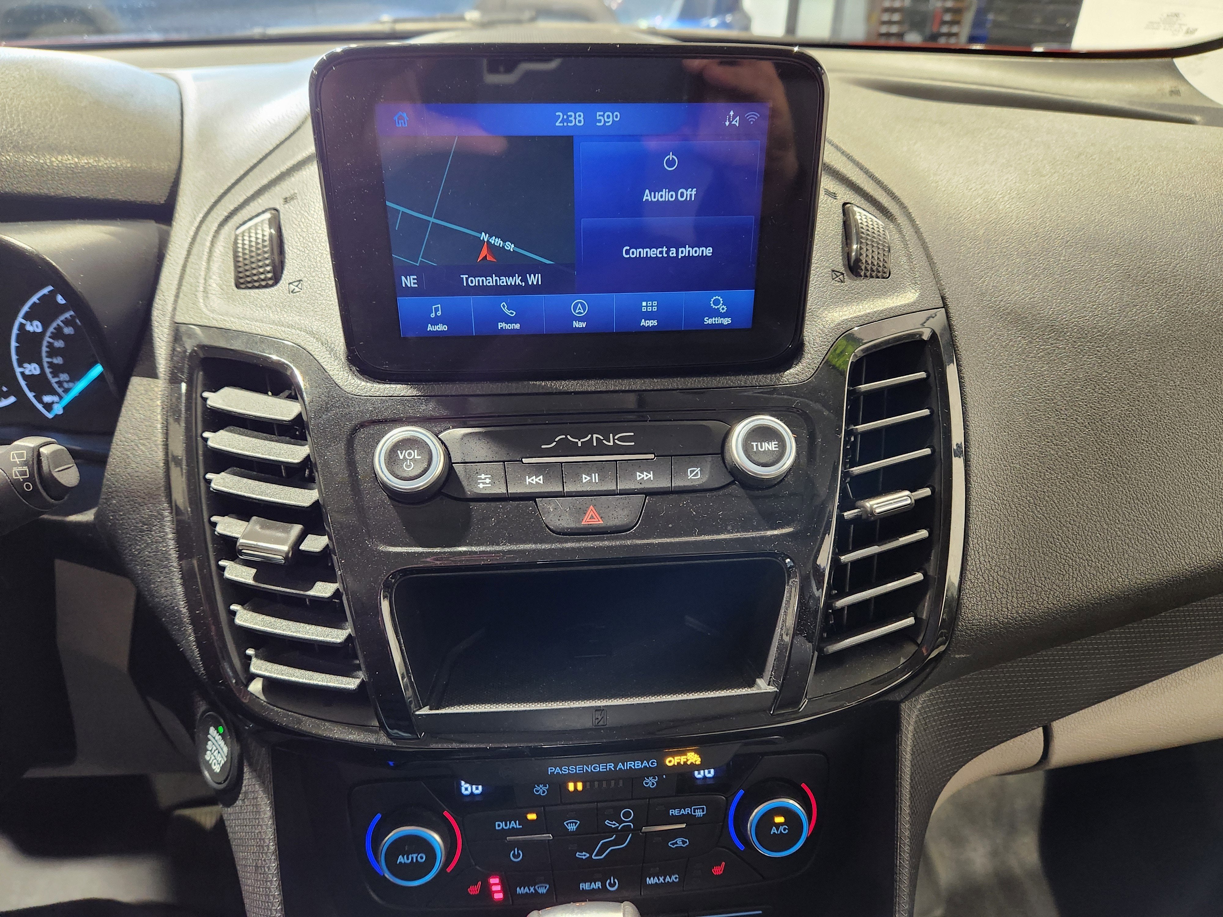 2022 Ford Transit Connect Wagon Titanium