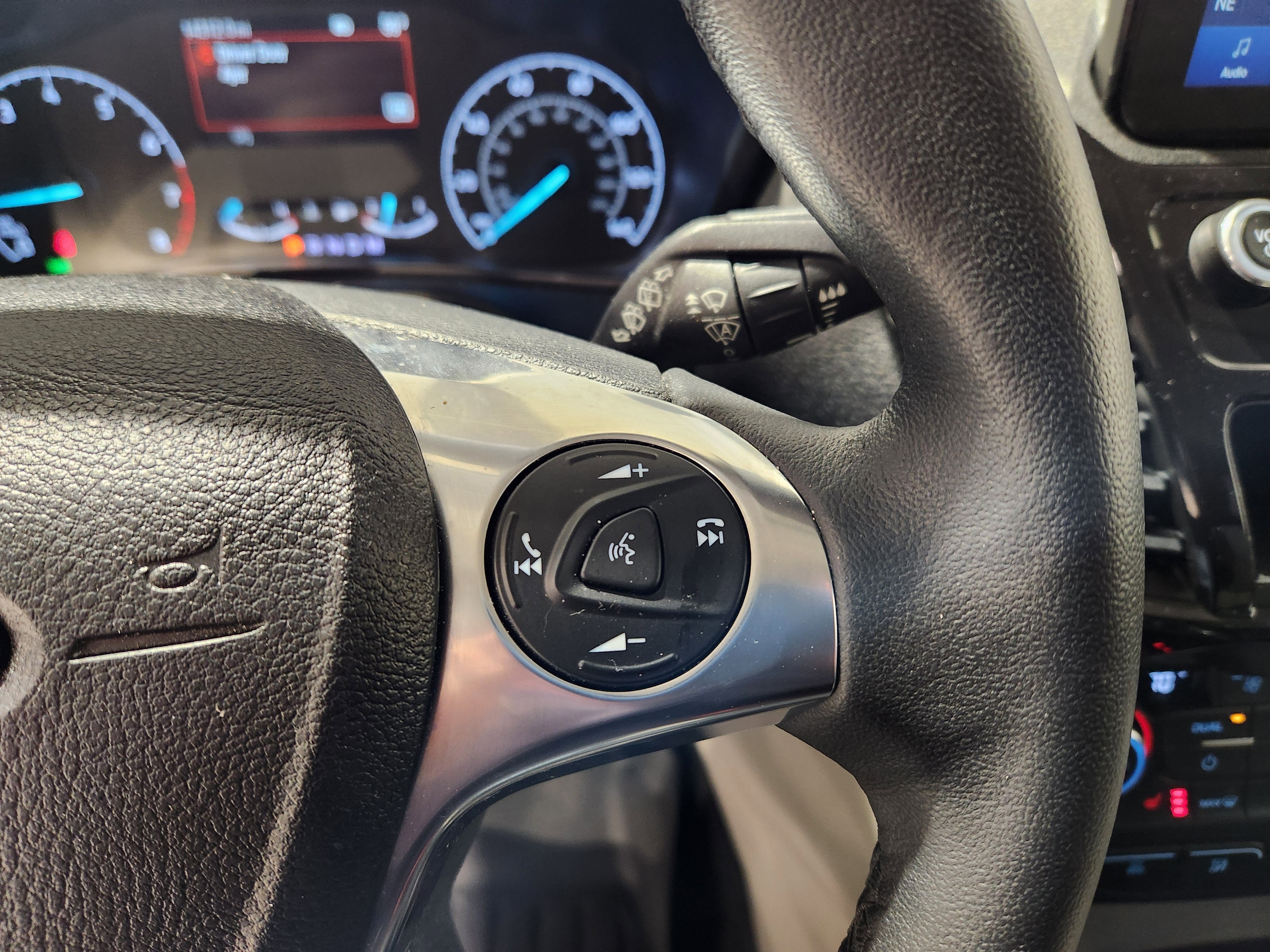 2022 Ford Transit Connect Wagon Titanium