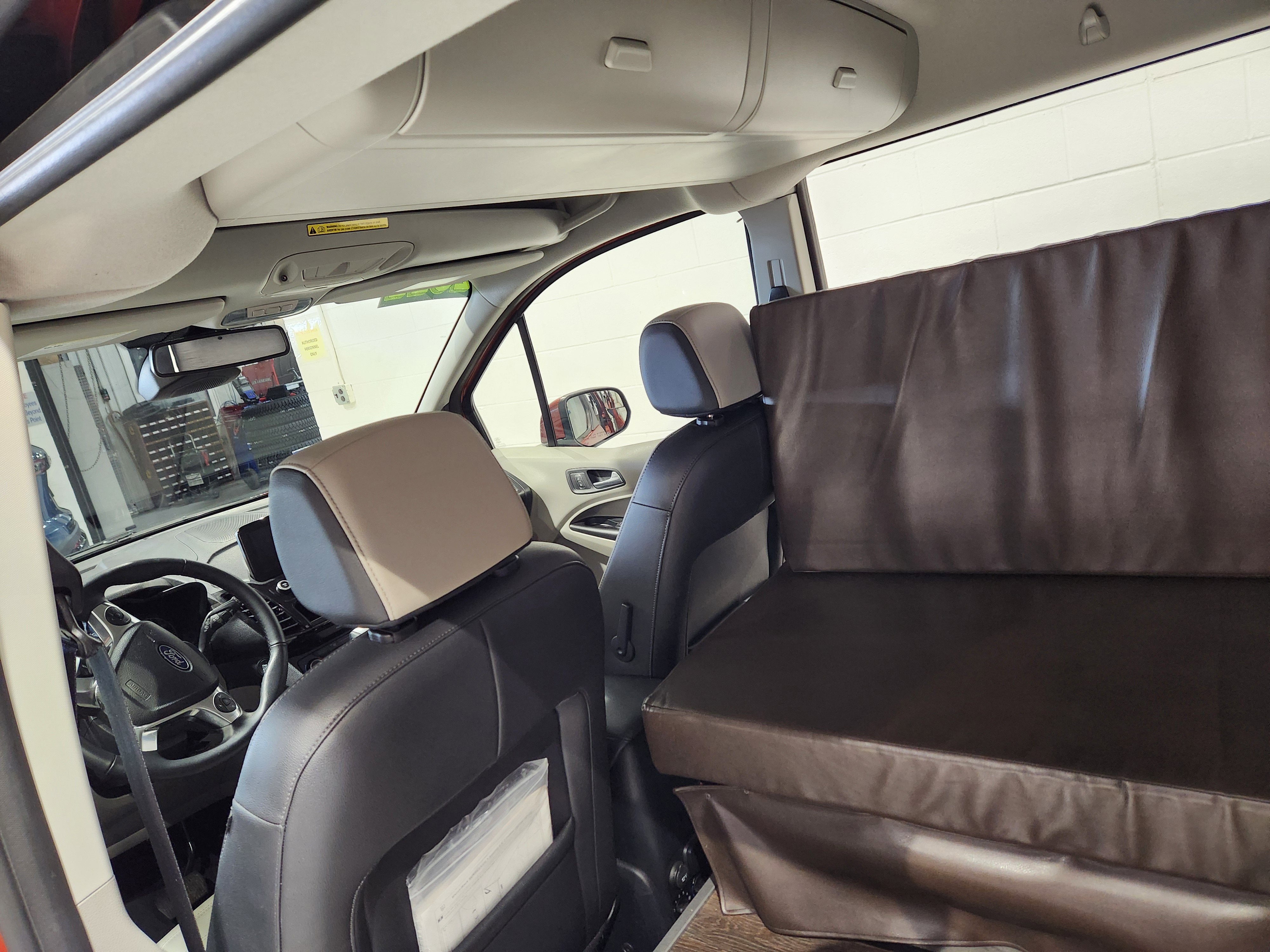 2022 Ford Transit Connect Wagon Titanium