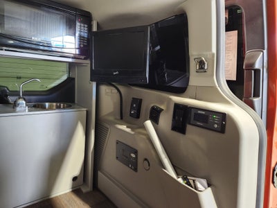 2022 Ford Transit Connect Wagon Titanium